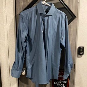 Size M Men’s Forsyth of Canada Shirt